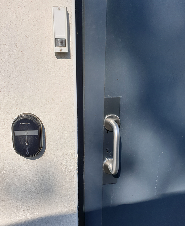 controle-acces-bretagne Contôle d'accès d'un gymnase en Bretagne